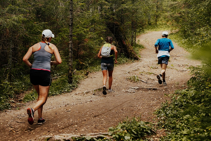 cbd helps runners on trail